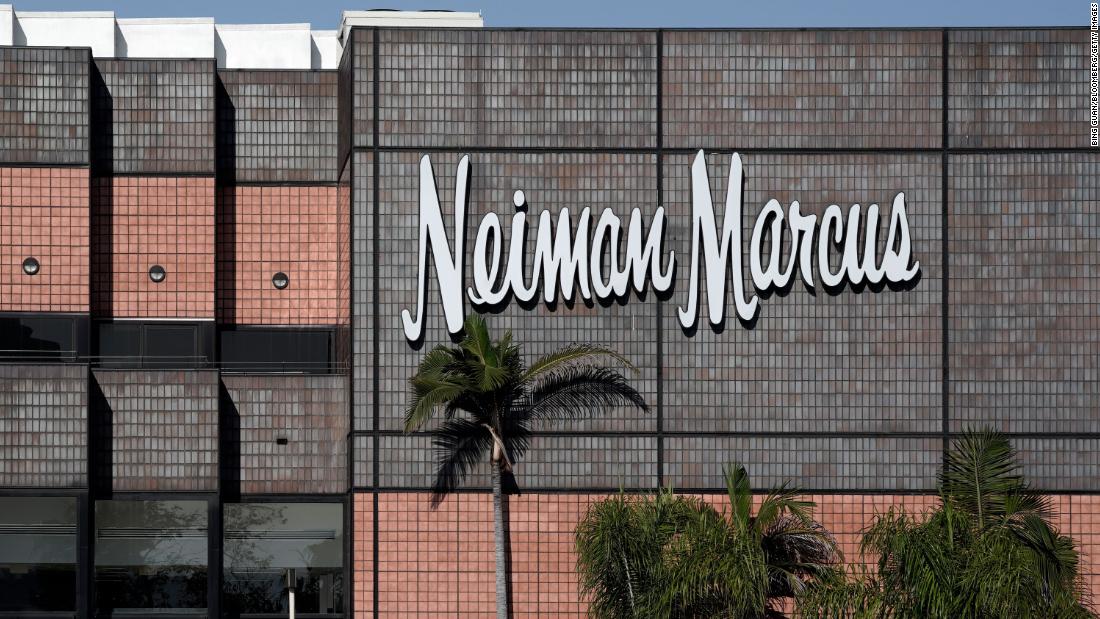 us-department-store-chain-neiman-marcus-alerts-millions-of-online-customers-about-security-breach