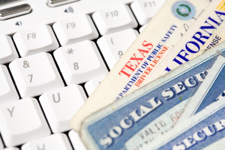 experian-tool-exposed-partial-social-security-numbers,-putting-customers-at-risk