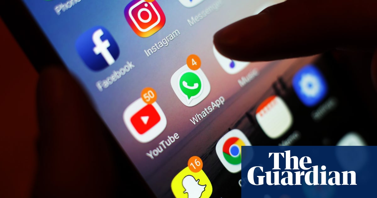 whatsapp-and-signal-unite-against-online-safety-bill-amid-privacy-concerns